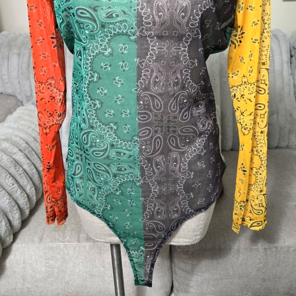 Bandana Print Sheer Bodysuit Junior Sz 1X - Picture 5 of 5